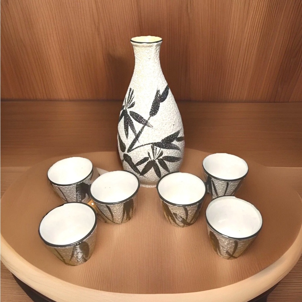 SALE! Vintage Beige Textured Speckled Bamboo Design Sake Set Decanter & 6 Cups